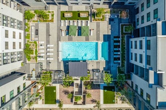 Broadstone Portland in Phoenix, AZ - Building Photo - Building Photo