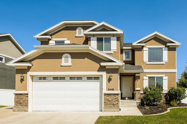 property at 3448 W Oak Crest Dr