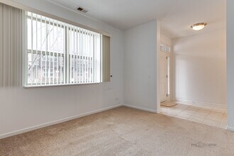 726 Keystone Ln in Vernon Hills, IL - Building Photo - Building Photo