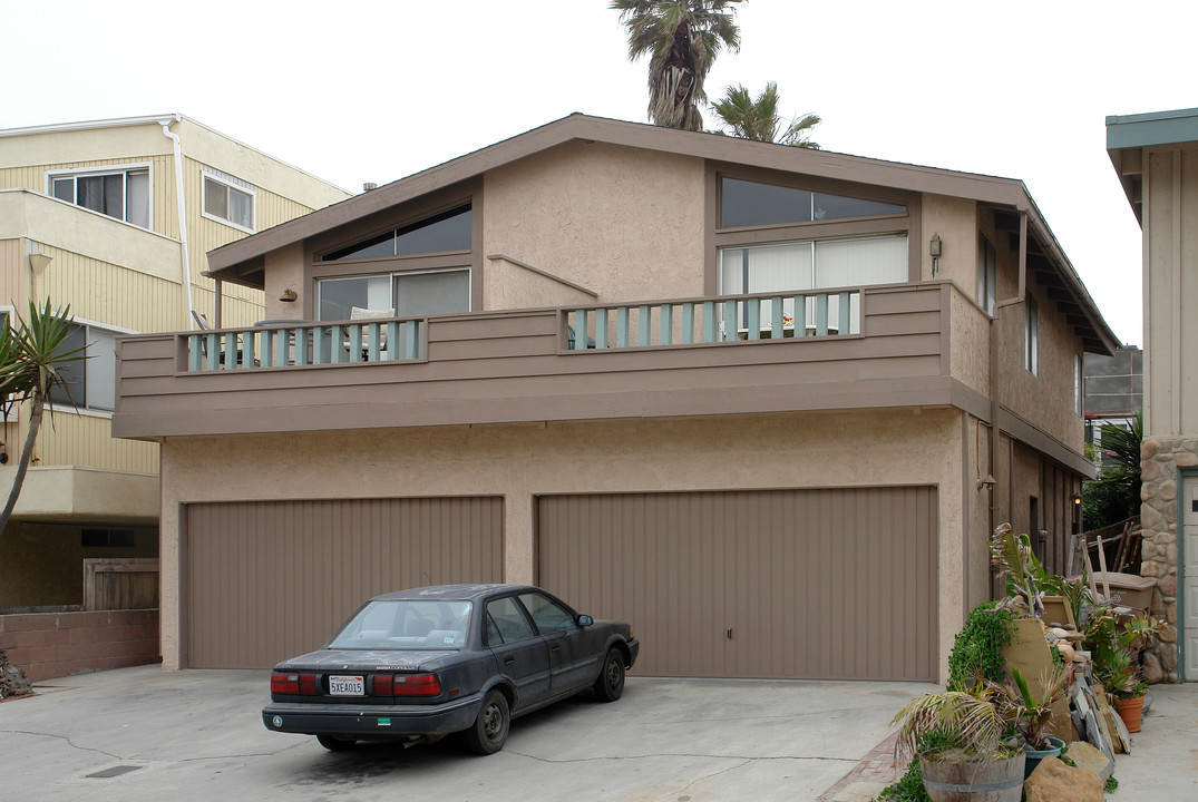 1176-1178 Pittsfield Ln in Ventura, CA - Building Photo