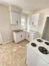 1318 E 53rd St in Savannah, GA - Building Photo - Building Photo