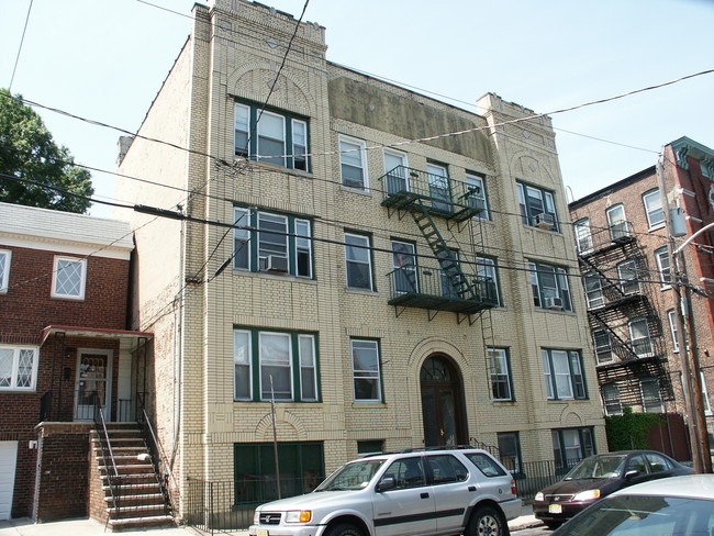 157-159 Van Reipen Ave in Jersey City, NJ - Foto de edificio - Building Photo