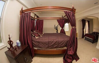 3889 Old Topanga Canyon Rd in Calabasas, CA - Building Photo - Building Photo