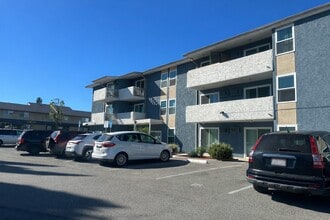 Reflections at Sepulveda in Mission Hills, CA - Building Photo - Building Photo