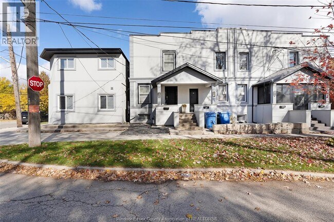 712 Brock St in Windsor, ON - Building Photo - Building Photo