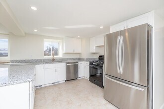 53 St Germain St in Quincy, MA - Building Photo - Building Photo