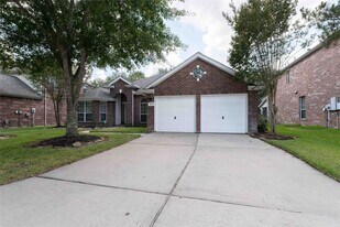 10307 Sablebrook Ln in Houston, TX - Building Photo