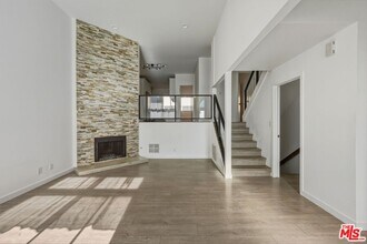 5307 Wilkinson Ave in Los Angeles, CA - Building Photo - Building Photo