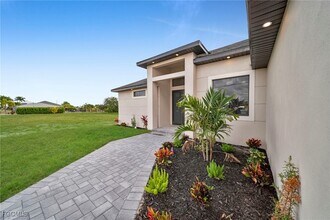 2540 NW 6th Terrace in Cape Coral, FL - Building Photo - Building Photo
