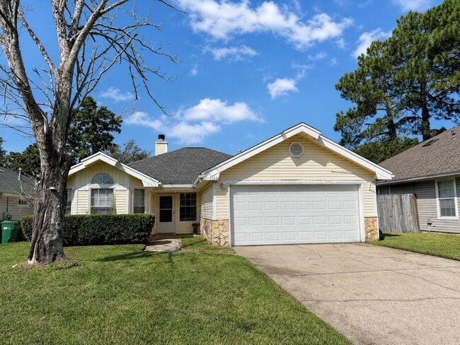 property at 1108 Post Oak Path