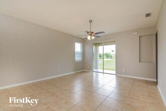 7228 53rd Pl E in Palmetto, FL - Building Photo - Building Photo