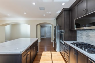 5305 Bellingham Ave in Los Angeles, CA - Building Photo - Building Photo