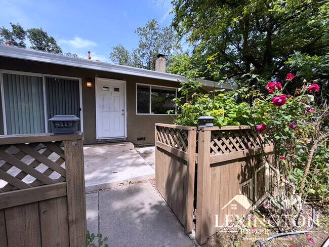5024 Bremner Way in Sacramento, CA - Building Photo - Building Photo