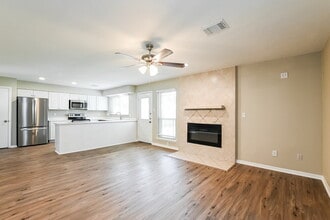 2511 Owens Cross Dr in Houston, TX - Building Photo - Building Photo