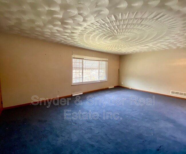 1857-1859-1859 Cromwell Dr in Akron, OH - Building Photo - Building Photo