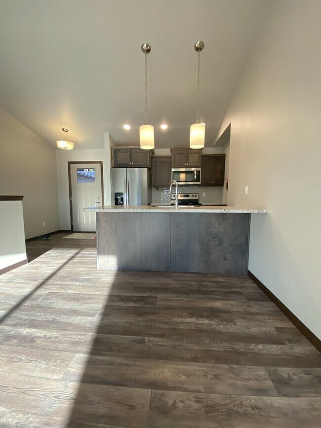 property at 1114 N Brennan Ct