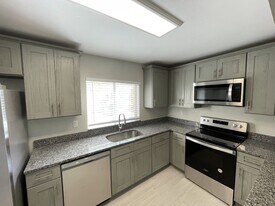 602 Orange Dr in Altamonte Springs, FL - Building Photo