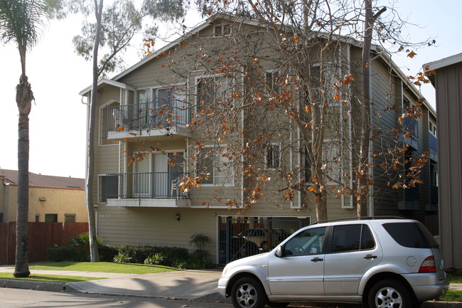 1433 Coronado Ave in Long Beach, CA - Foto de edificio - Building Photo