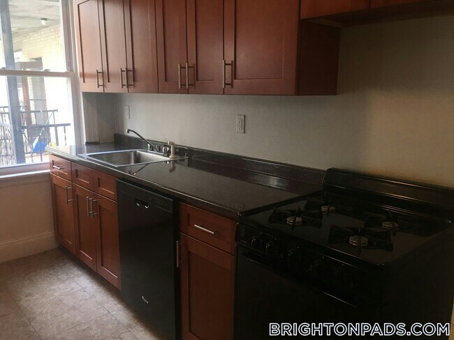 1626 Commonwealth Ave