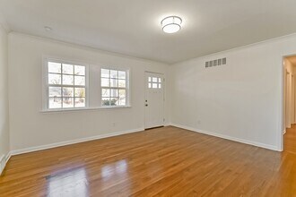 505 Eastbourne Pl in Memphis, TN - Building Photo - Building Photo