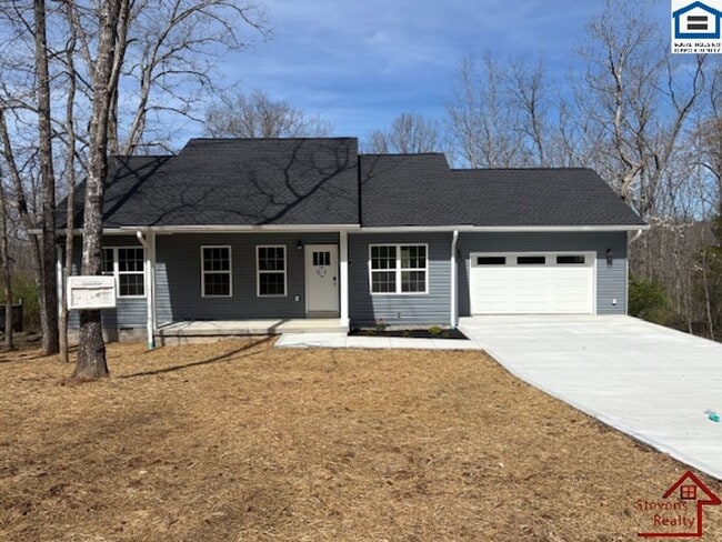 property at 165 Lakeshire Dr