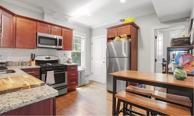 47 Beech Glen St, Unit 2