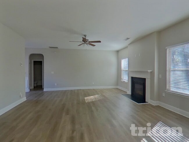 5713 Pahaska Ct in Ellenwood, GA - Building Photo - Building Photo