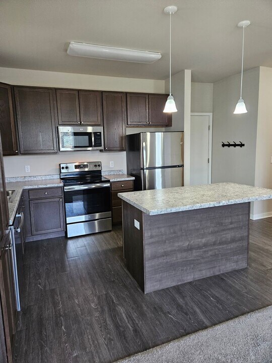 4977-4979 Marsh Rd in McFarland, WI - Building Photo