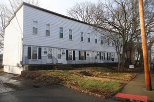 2305-2315 East Ave in Columbus, OH - Building Photo