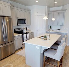 4329 W Hemsley Ln in Herriman, UT - Building Photo - Building Photo