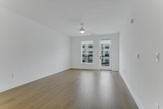 1701 Simond Ave in Austin, TX - Building Photo - Building Photo