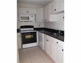13112 Glenmoor Dr in West Palm Beach, FL - Building Photo - Building Photo