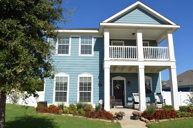 property at 1813 Prospect Ln