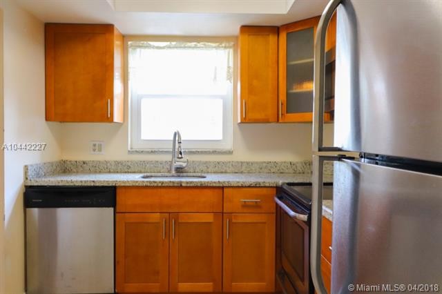 3257 NE 13th St-Unit -103 in Pompano Beach, FL - Building Photo