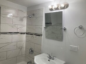 6142 S Artesian Ave in Chicago, IL - Building Photo - Building Photo