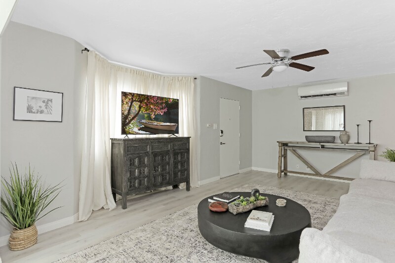 322 Garfield St in Oceanside, CA - Building Photo