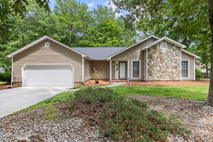 439 Candlewood Dr in Jacksonville, NC - Building Photo
