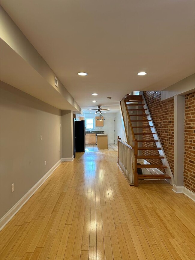 1223 W Cross St in Baltimore, MD - Building Photo - Building Photo
