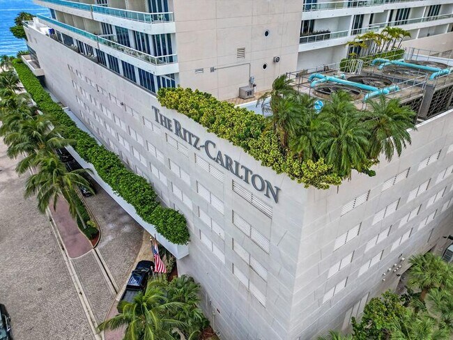 1 N Fort Lauderdale Beach Blvd in Fort Lauderdale, FL - Building Photo - Building Photo