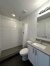 346 NW 35th St in Miami, FL - Building Photo - Building Photo