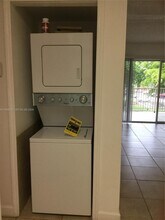 15241 SW 80th St in Miami, FL - Building Photo - Building Photo