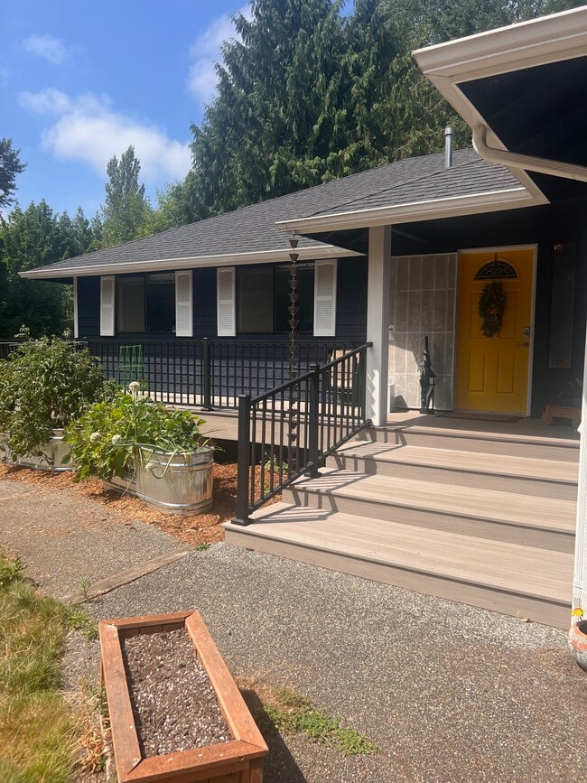 property at 19522 95th Dr SE