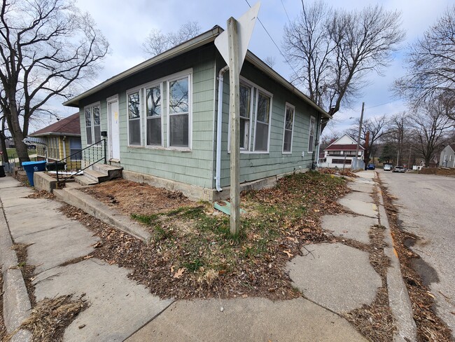 113 Maplewood St