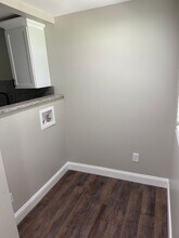 7045 Claybeck Dr in Huber Heights, OH - Building Photo - Building Photo