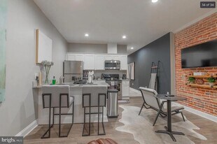 3221 Noble St, Unit 4 in Baltimore, MD - Building Photo