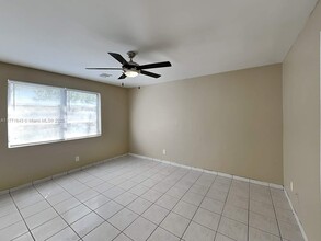 1731 N 56th Ave in Hollywood, FL - Building Photo - Building Photo