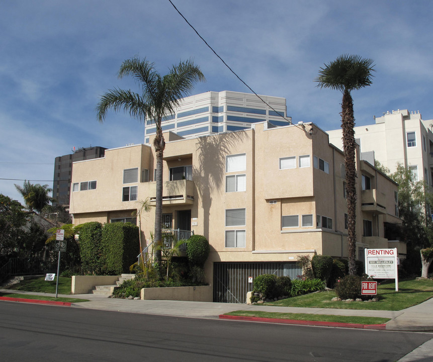 1251 Wellesley Ave in Los Angeles, CA - Building Photo