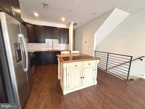 1219 N 5th St in Philadelphia, PA - Foto de edificio - Building Photo