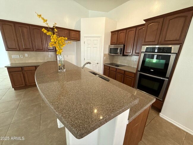 25523 W Ripple Rd in Buckeye, AZ - Building Photo - Building Photo
