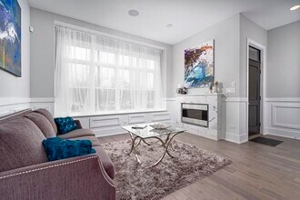 1015 E 43rd St in Chicago, IL - Building Photo - Building Photo